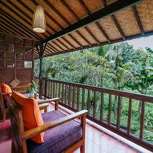 https://jati-homestay.ubudhotelsnow.com